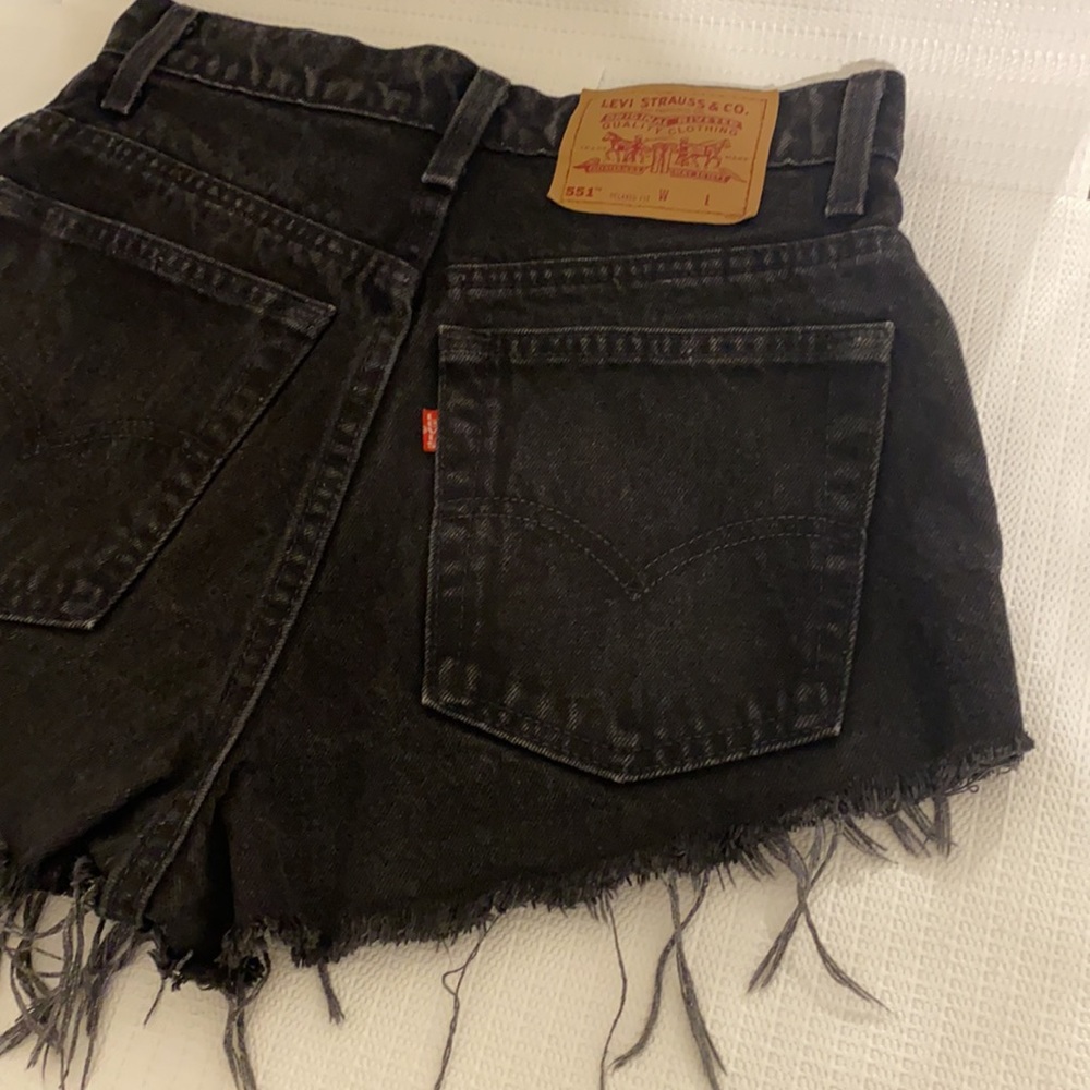 Levi Shorts - Picture 11 of 14